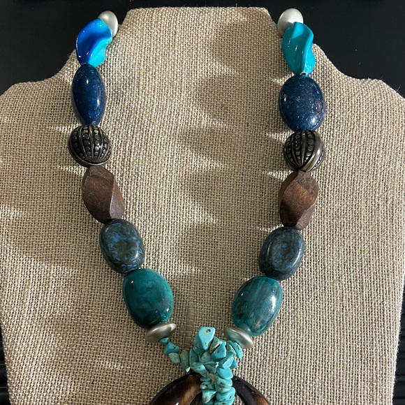 Turquoise & Brown Beaded Statement Necklace & Earrings Set - Picture 4 of 9